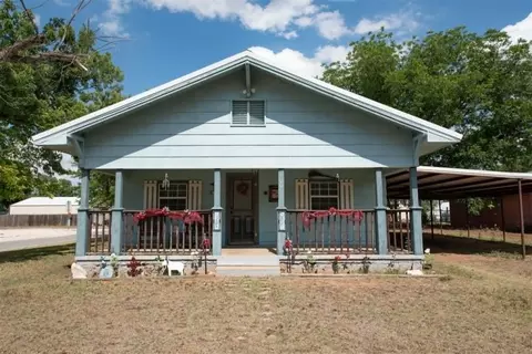 300 S Cedar Ave, Erick, OK 73645