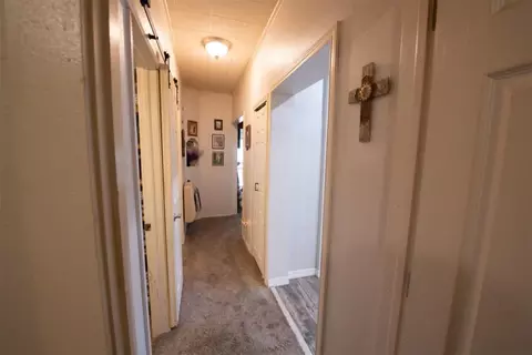 Entry Way - 300 S Cedar Ave, Erick, OK 73645 photo 2 of 2