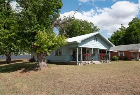 Other - 300 S Cedar Ave, Erick, OK 73645 photo 1 of 17