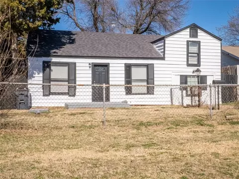 1715 SW E Ave, Lawton, OK 73501