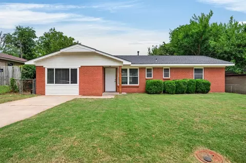 9629 Harmony Dr, Midwest City, OK 73130