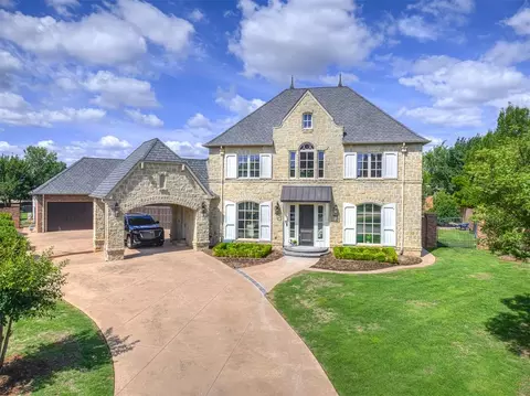 18601 Wolf Creek Dr, Edmond, OK 73012