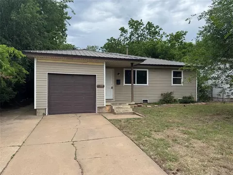 1037 Hoyt Ave, Oklahoma City, OK 73114