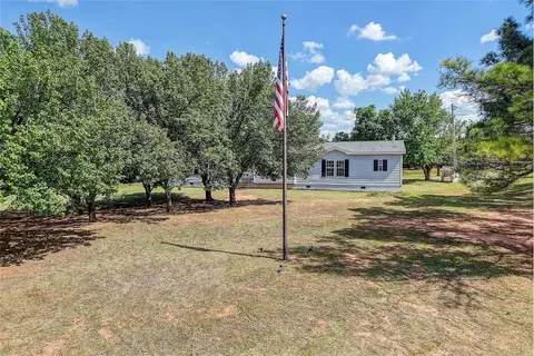 11924 Bryant Ln, Guthrie, OK 73044