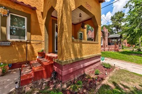 1811 N Youngs Blvd, Oklahoma City, OK 73107
