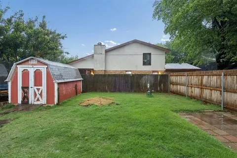 Exterior - 313 Cherryvale Rd, Edmond, OK 73003 photo 6 of 6