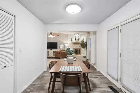 Dining - 313 Cherryvale Rd, Edmond, OK 73003 photo 2 of 2