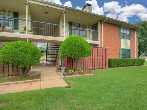 4400 N Hemingway Dr #239, Oklahoma City, OK 73118