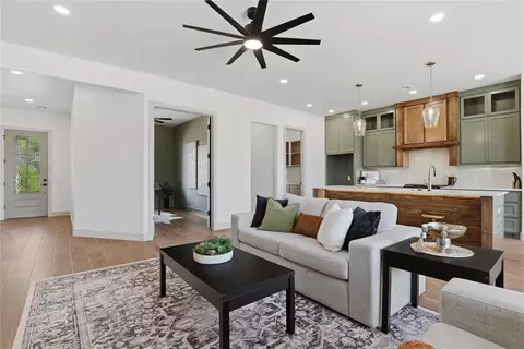 1240 Twin Oaks Dr, Blanchard, OK 73010