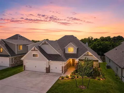 16213 Villa Valeria Way, Edmond, OK 73013