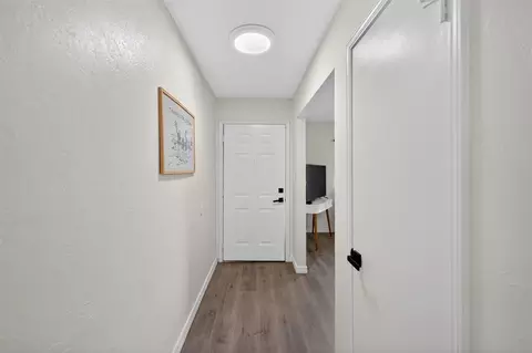 Entry Way - 1304 E Boyd St, Norman, OK 73071 photo 1 of 1