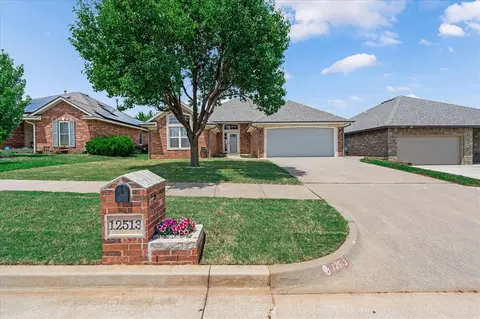 12513 SW 13th St, Yukon, OK 73099