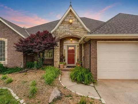 2805 NEdmond Rd, Piedmont, OK 73078