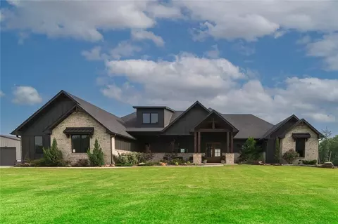 42611 Moccasin Trail Rd, Shawnee, OK 74804