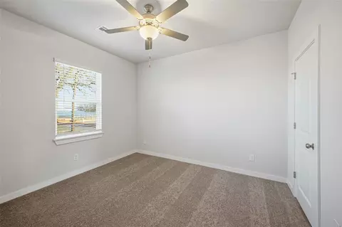 Bedroom - 1723 Elm Cir, Tuttle, OK 73089 photo 4 of 9