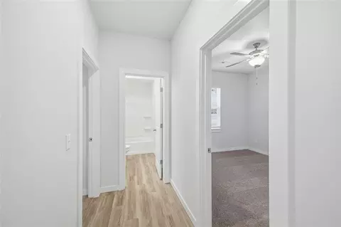 Entry Way - 1723 Elm Cir, Tuttle, OK 73089 photo 5 of 8