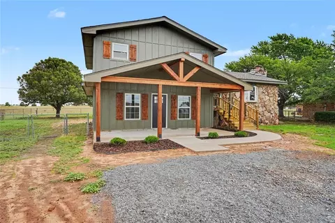 Exterior - 601 E Warren Rd, Blair, OK 73526 photo 3 of 11