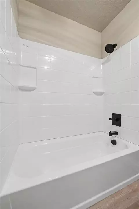 Bath - 601 E Warren Rd, Blair, OK 73526 photo 6 of 6