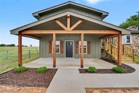 Exterior - 601 E Warren Rd, Blair, OK 73526 photo 6 of 11