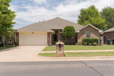 2001 Cedar Meadow Ln, Edmond, OK 73003