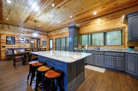 Kitchen - 207 Lonely Maple Trl, Broken Bow, OK 74728 photo 2 of 3