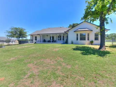 Exterior - 17656 Deer Trl, Mcloud, OK 74851 photo 10 of 12