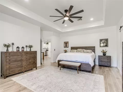 Bedroom - 17656 Deer Trl, Mcloud, OK 74851 photo 3 of 5