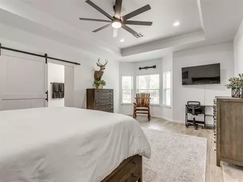 Bedroom - 17656 Deer Trl, Mcloud, OK 74851 photo 2 of 5