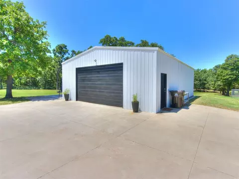 Exterior - 17656 Deer Trl, Mcloud, OK 74851 photo 6 of 12
