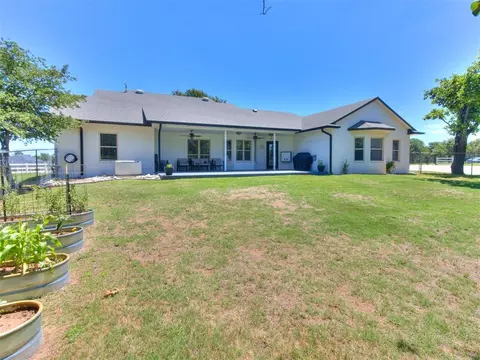 Exterior - 17656 Deer Trl, Mcloud, OK 74851 photo 9 of 12