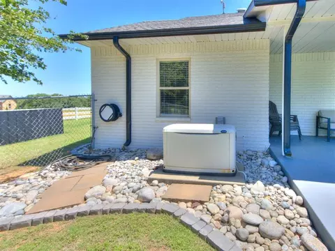 Exterior - 17656 Deer Trl, Mcloud, OK 74851 photo 7 of 12