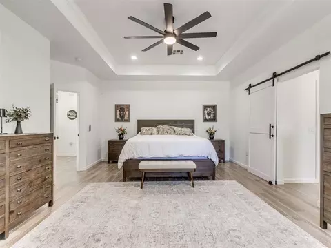 Bedroom - 17656 Deer Trl, Mcloud, OK 74851 photo 1 of 5