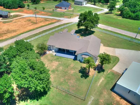 View/Area - 17656 Deer Trl, Mcloud, OK 74851 photo 4 of 10
