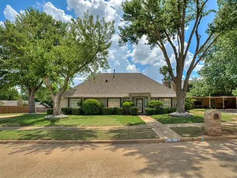 711 Landsdowne Ct, Norman, OK 73072