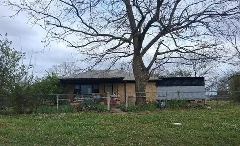 622 N Lake Ave, Davenport, OK 74026