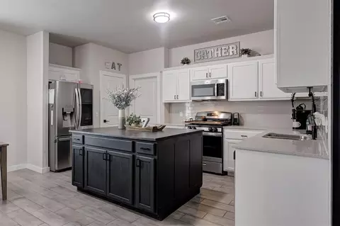 13133 Huntington Dr, Edmond, OK 73025