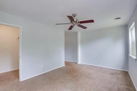 Bedroom - 331743 E 1020 Rd, Harrah, OK 73045 photo 4 of 6