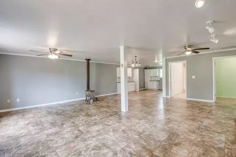 Living - 331743 E 1020 Rd, Harrah, OK 73045 photo 5 of 5