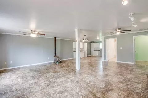 Living - 331743 E 1020 Rd, Harrah, OK 73045 photo 2 of 5