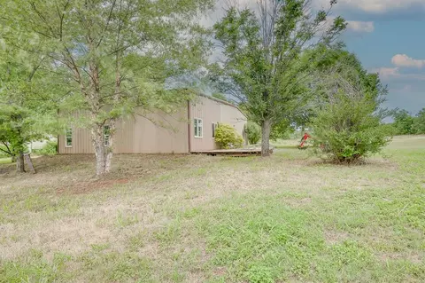 Exterior - 331743 E 1020 Rd, Harrah, OK 73045 photo 6 of 6