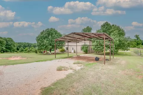Exterior - 331743 E 1020 Rd, Harrah, OK 73045 photo 2 of 6