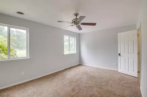 Bedroom - 331743 E 1020 Rd, Harrah, OK 73045 photo 3 of 6