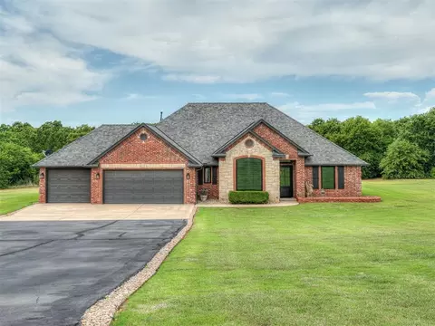 4007 Kitty Hawk Dr, Blanchard, OK 73010