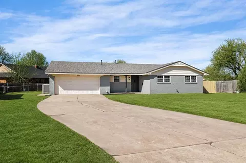 420 SW 24th St, El Reno, OK 73036