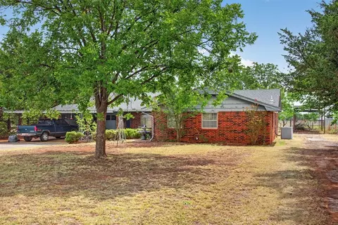 1600 Electra St, Sayre, OK 73662