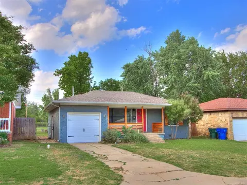 2309 Westchester Dr, The Village, OK 73120