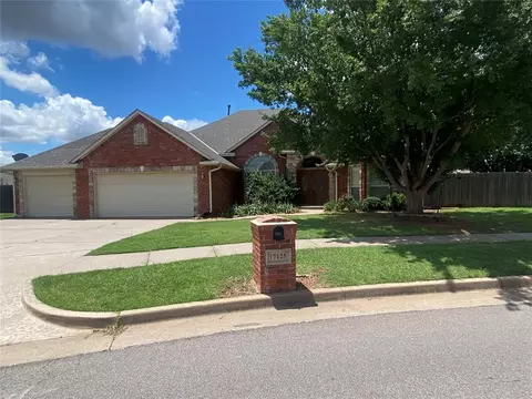 17125 Platinum Ln, Edmond, OK 73012