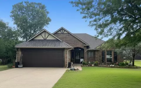 923 County Street 2935, Tuttle, OK 73089