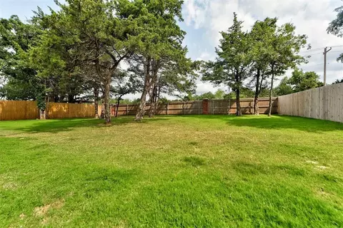 Exterior - 8809 Stark St, Arcadia, OK 73007 photo 2 of 3