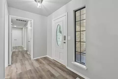 Entry Way - 13100 Red Eagle Pass, Edmond, OK 73013 photo 1 of 3